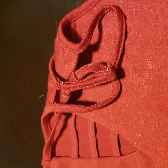 ♥️New boutique Wine red ladder tank - Picture 8 of 9